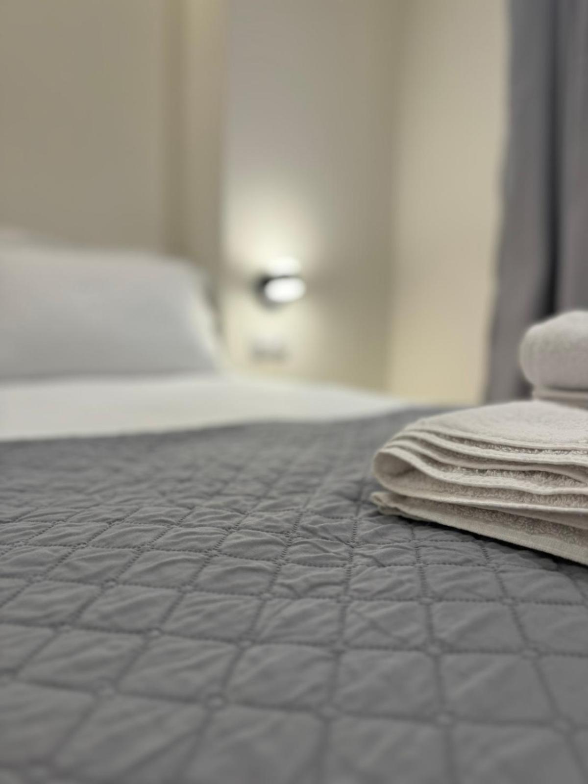 Be My Guest-Your Urban Stay Salonicco Esterno foto